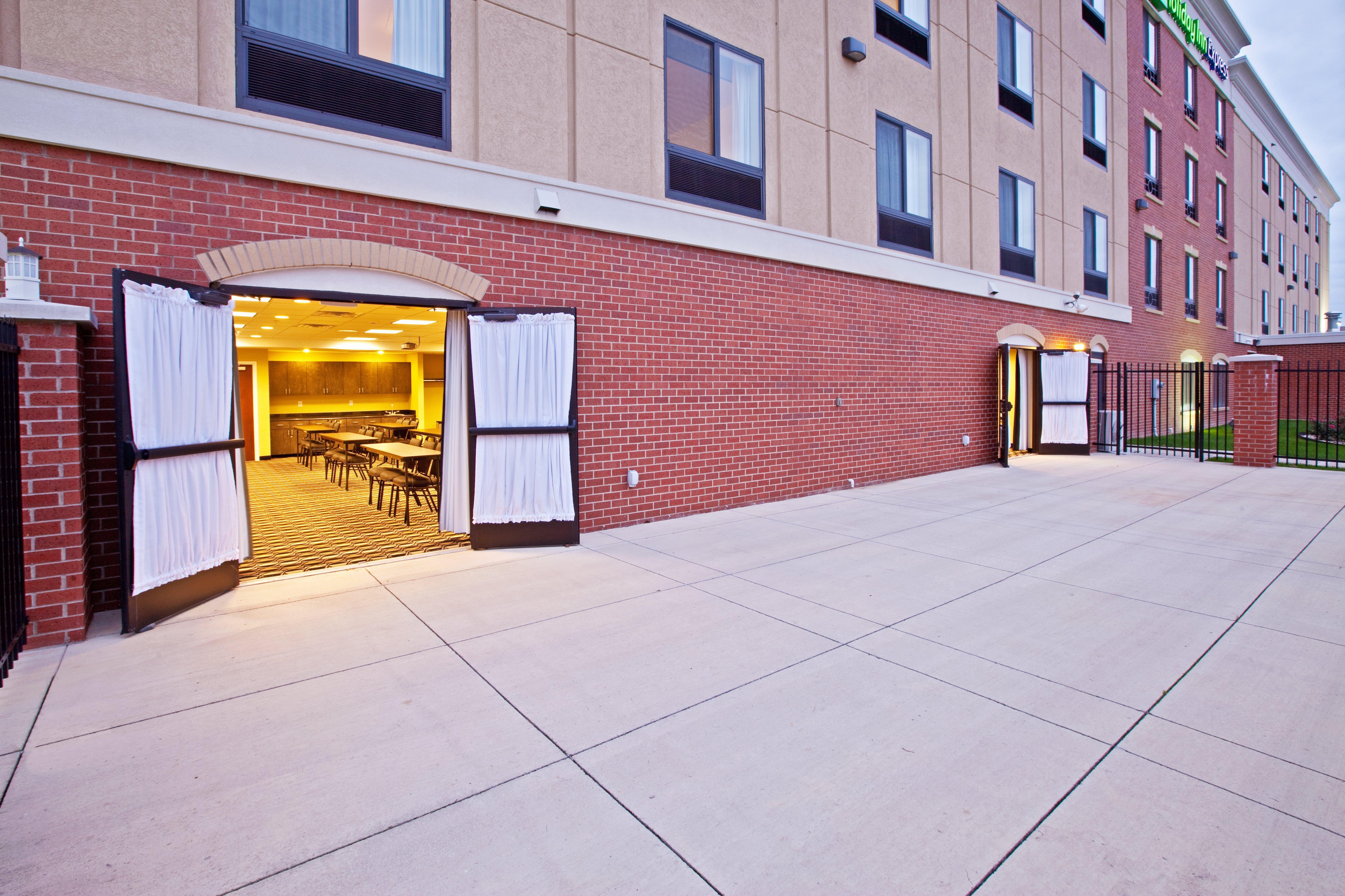 Hotel Holiday Express - - Southeast By Ihg 2*